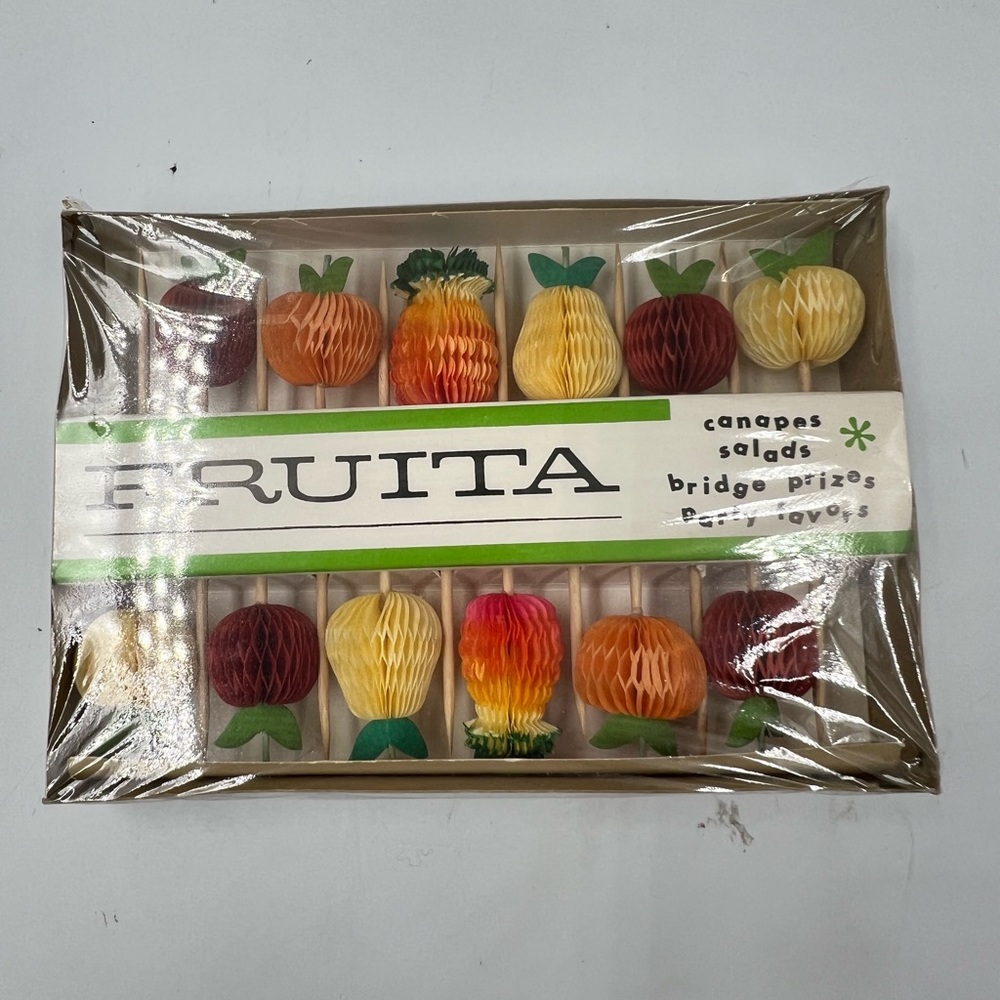 Vintage Fruitta Toothpicks for Fruit, Canapés, Cheese and hors d’oeuvres- - Picture 1 of 3